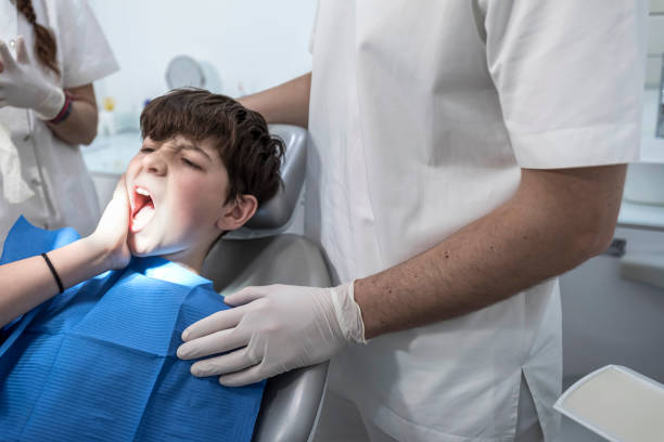Best Emergency Tooth Extraction in Shelton, NE